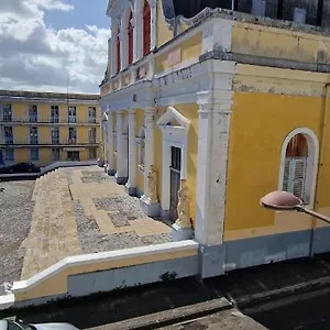 Front Cathédrale à Pitre Appartamento