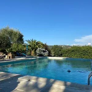 Le Mas Isachris T3 Hébergement de vacances La Garde-Adhémar